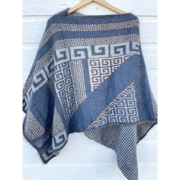 Poncho Sweater Knit Blue Gray Aztec Fuzzy Warm Pullover Cape Shoulder Cover - Picture 1 of 3